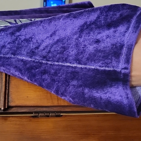 Heyne Bogut | Purple Velvet Short Sleeve Top Gray Design Art To Wear - Size M - Picture 5 of 11